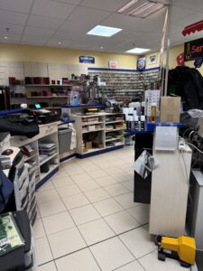 Cordonnerie multiservice à vendre en Bretagne - Breteil - Artisan Cordonnier - Commerce