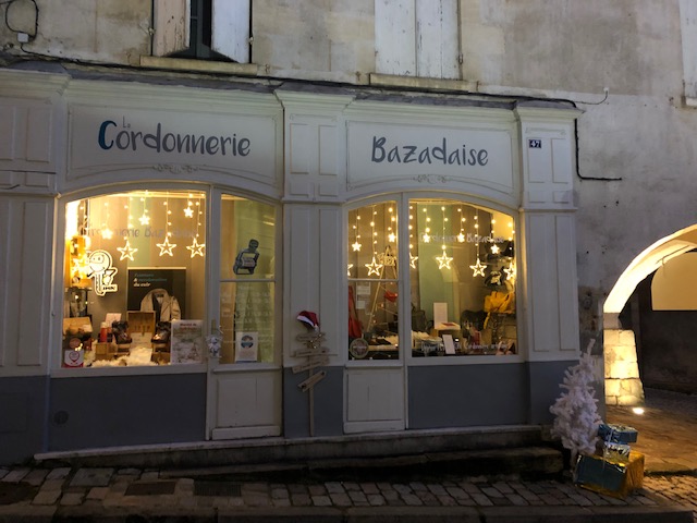 vitrine1 noel Vente de Cordonnerie - Bazas - Gironde - Nouvelle Aquitaine